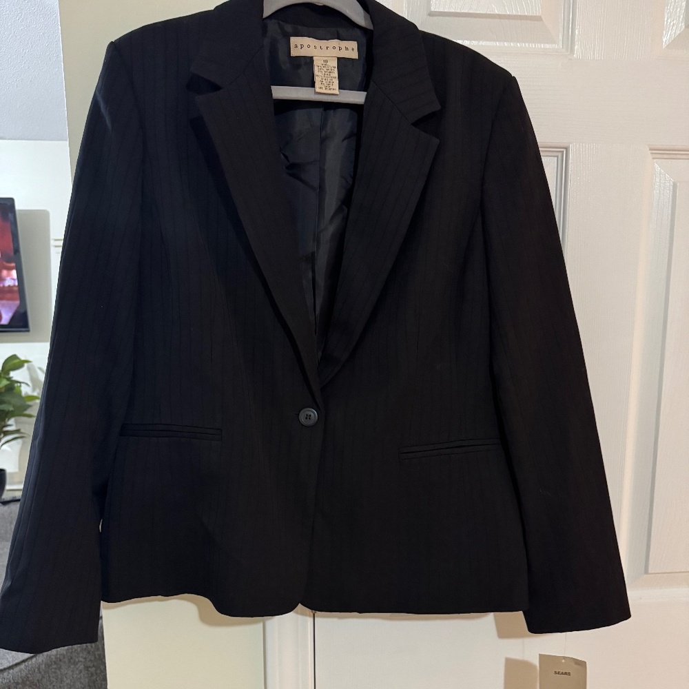 Black Apostrophe Blazer size 18. New with tags!
